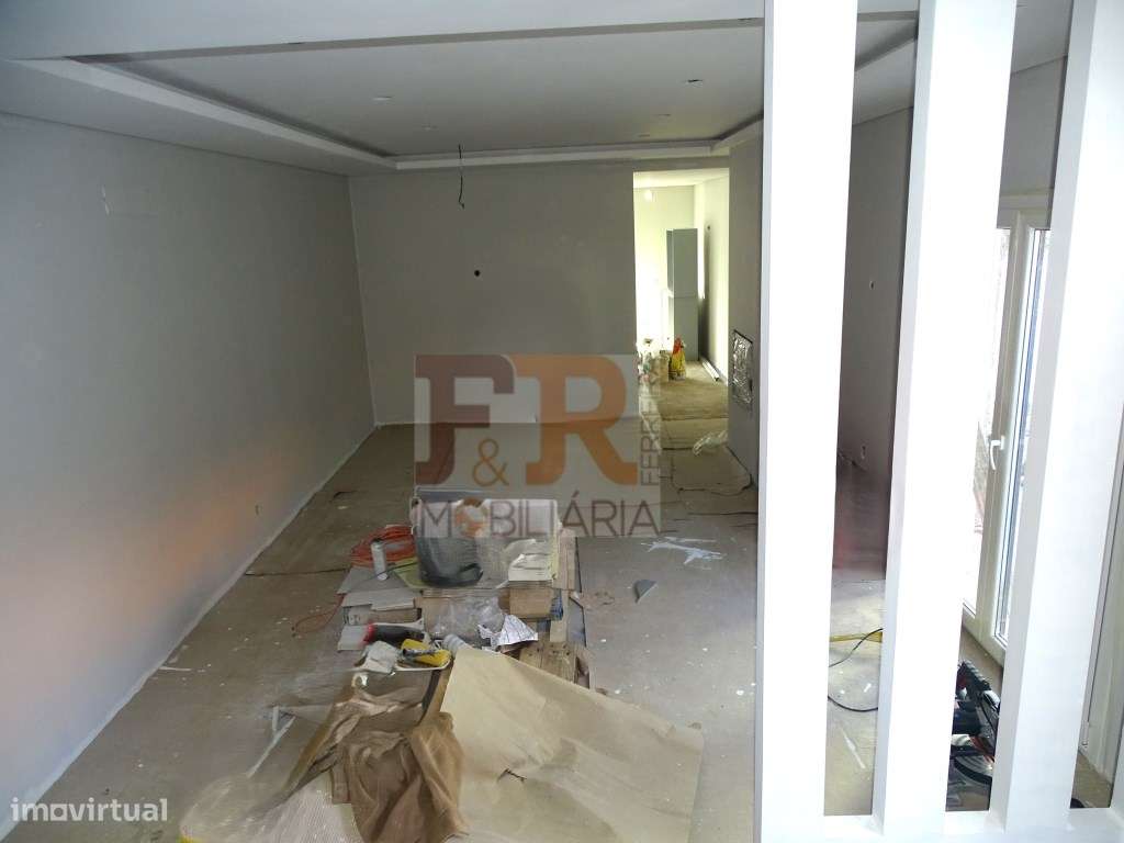 Geminada Duplex T3 com Pérgula Fernão Ferro-7