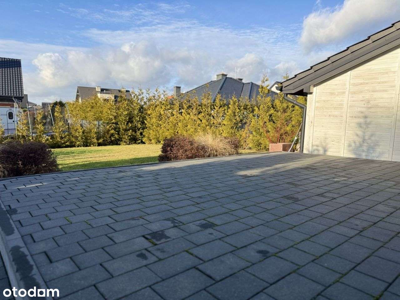 Nowoczesny dom w świetnej lokalizacji-7