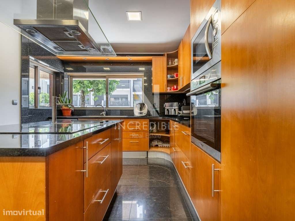 MORADIA T3+1 COM PISCINA EM FROSSOS, BRAGA-9