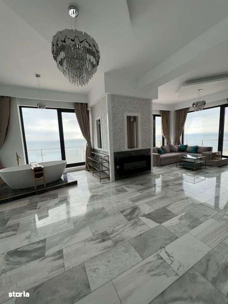 Penthouse mobilat lux , vedere frontală la mare-0
