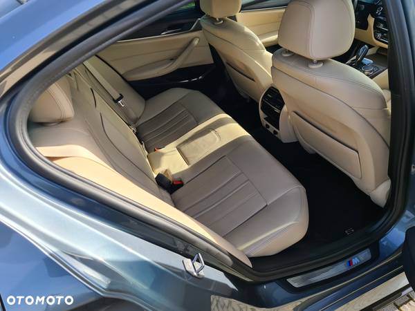 BMW Seria 5 530i - 16