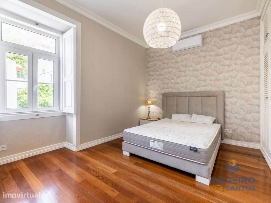 Apartamento Único com Charme Histórico e Conforto Moderno a Passos ...-18
