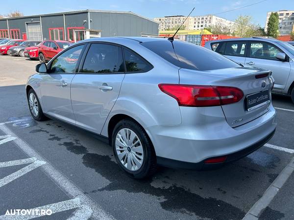 Ford Focus 1.0 EcoBoost Trend - 4