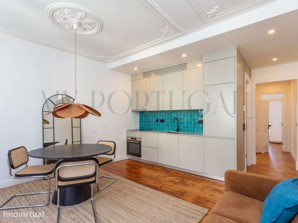 Conforto Urbano num T1 totalmente remodelado com varanda no coração...-22
