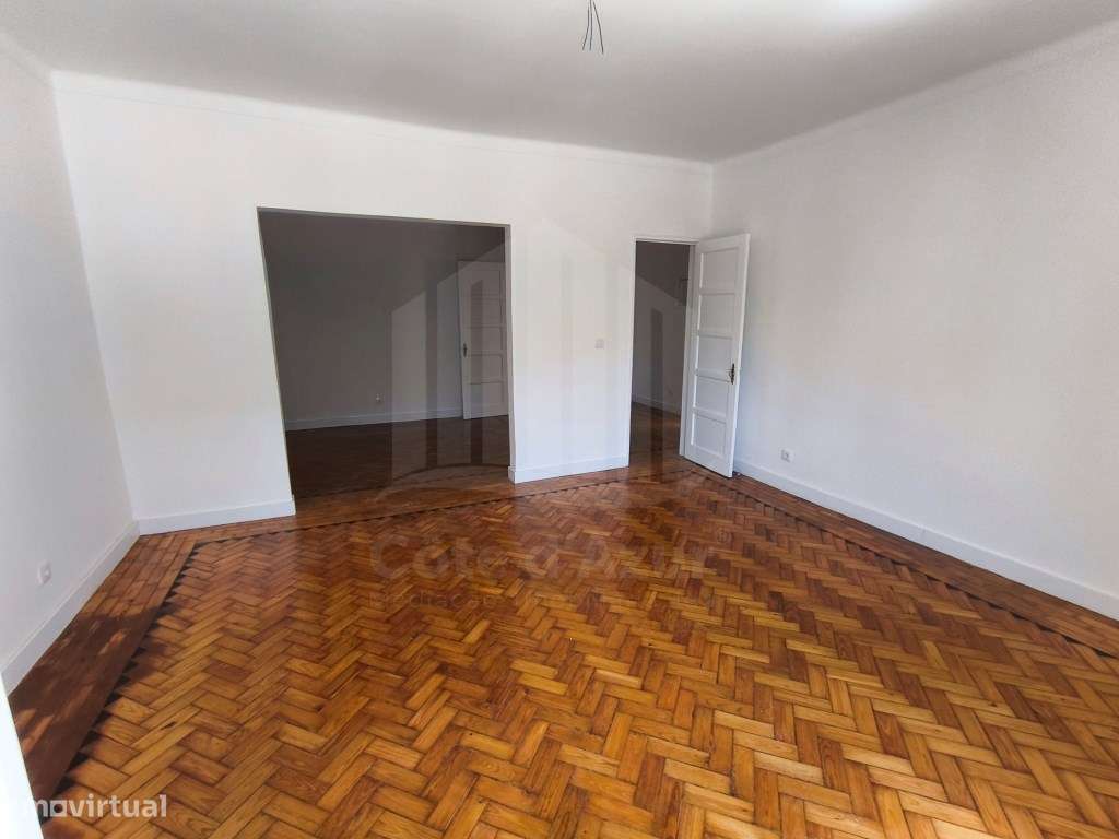 Apartamento T2 + 1 no centro de Sesimbra - Grande imagem: 5/14