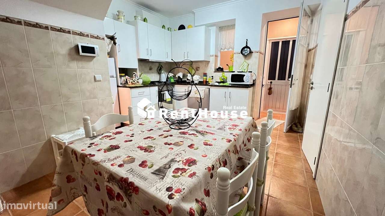 T2+Arrumos junto á praia - Grande imagem: 3/11