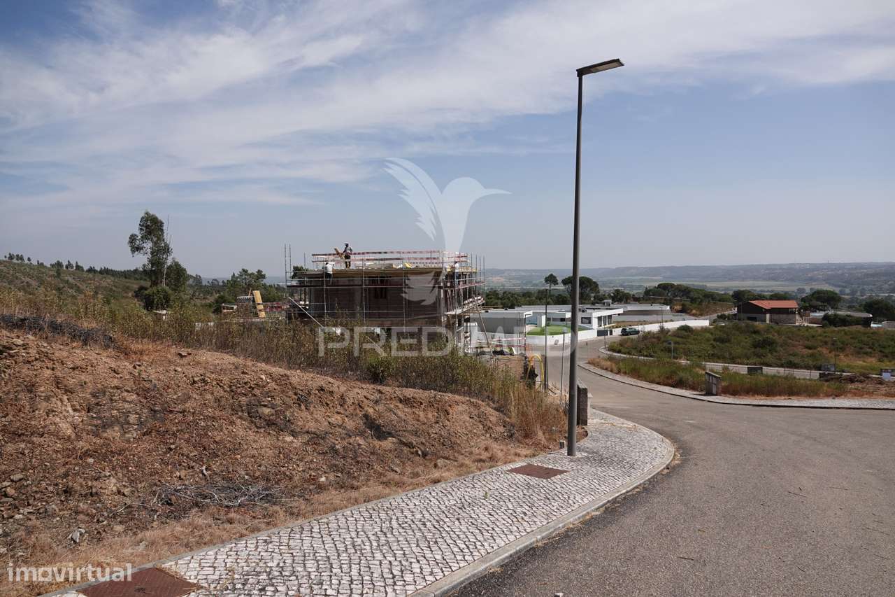 Moradia V5, em construção com piscina, Constância. - Grande imagem: 5/22