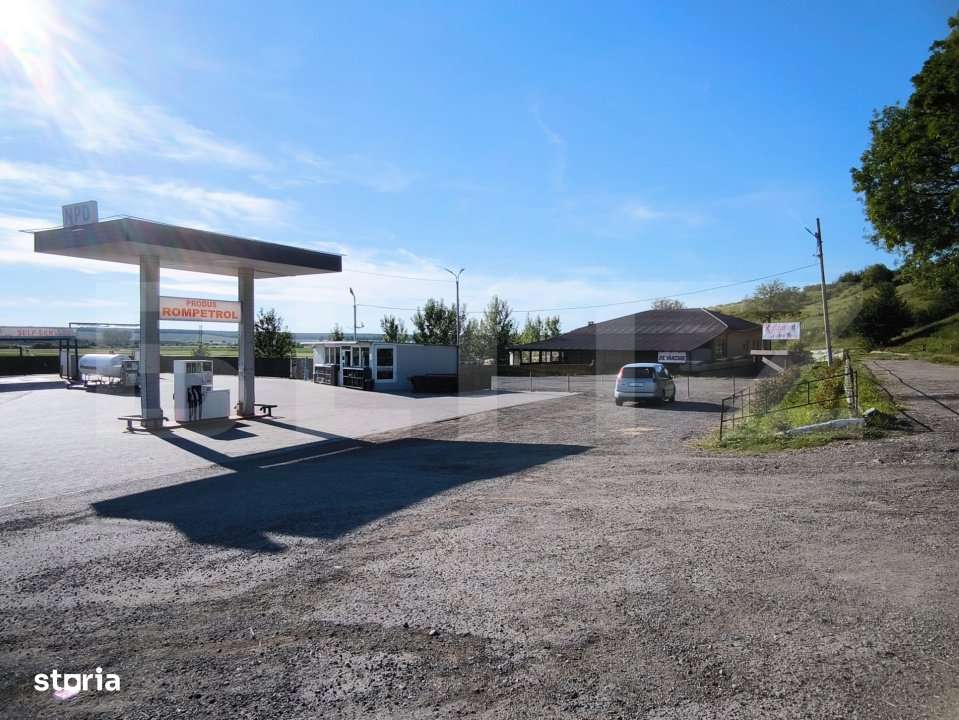 Oportunitate! Sala de evenimente, benzinarie si spalatorie auto, strad - Imagine principală: 1/19