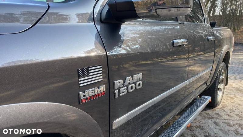 Dodge RAM 1500 5.7 4x4 - 8