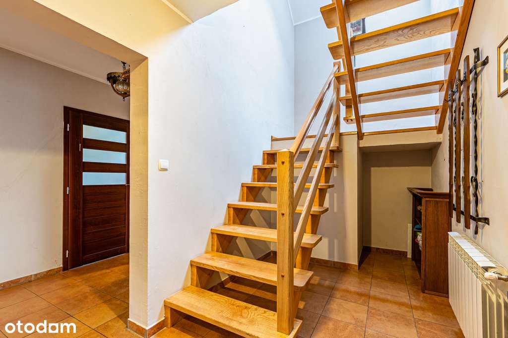 Dom wśród lasów – Brzeżawa, 125 m², działka 24 ar-10