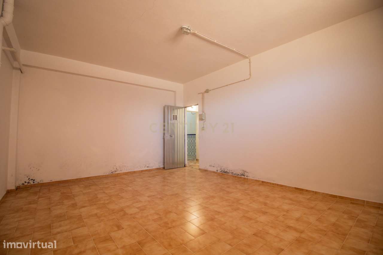 Arrumo 24m2 — Lote A, urbanização do Casal dos Pintos, Buarcos, Figuei - Grande imagem: 3/12