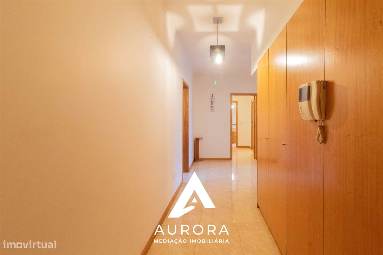Apartamento T3 Venda em Oliveira de Azeméis, Santiago de Riba-Ul, Ul,-29