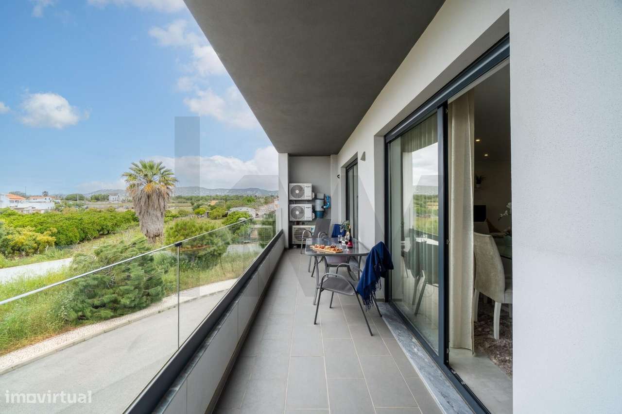 Exclusivo Apartamento T3 Contemporâneo de Alta Gama – Patacão, Faro-11