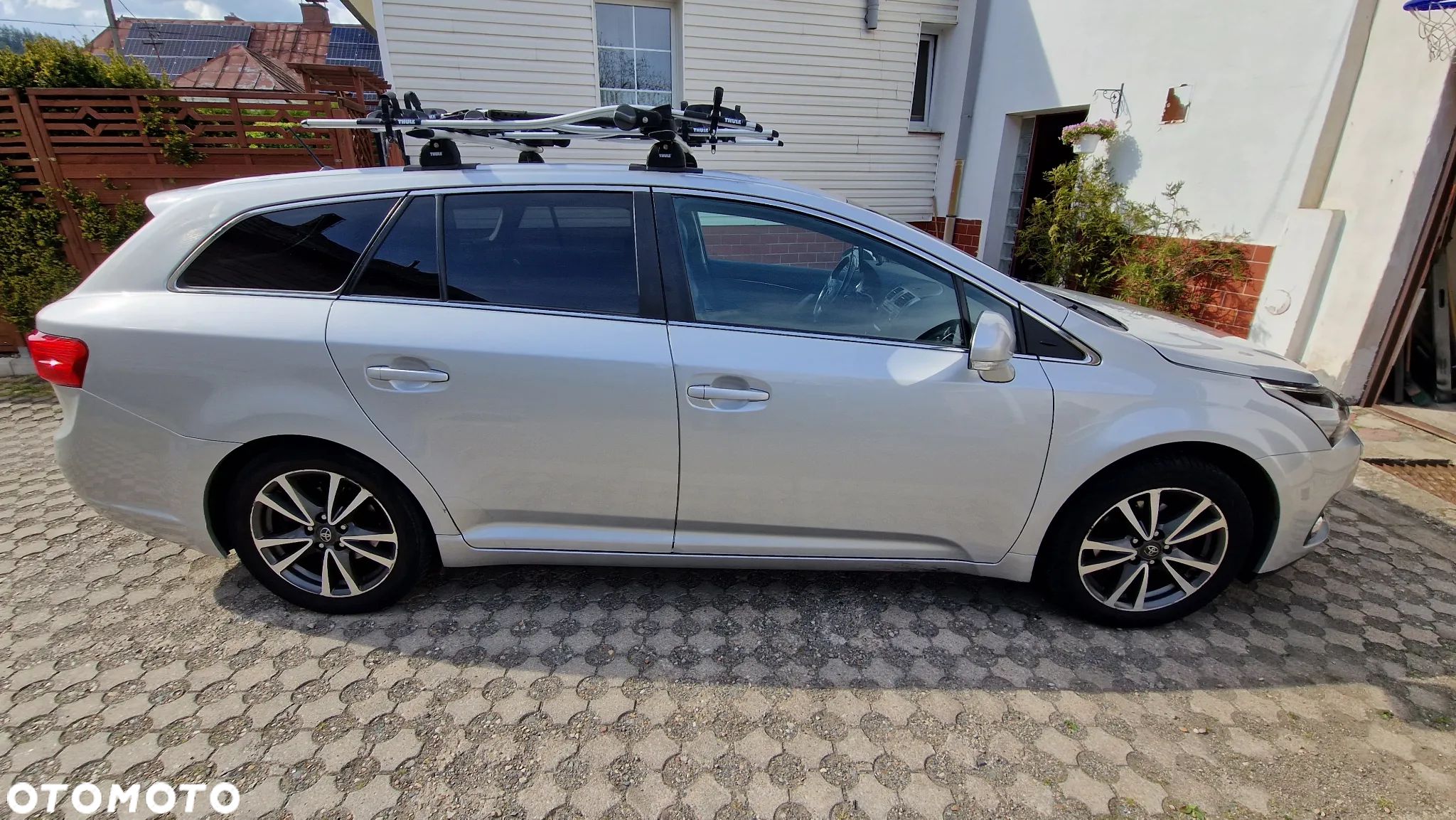 Toyota Avensis 2.0 D-4D PowerBoost Style - 1