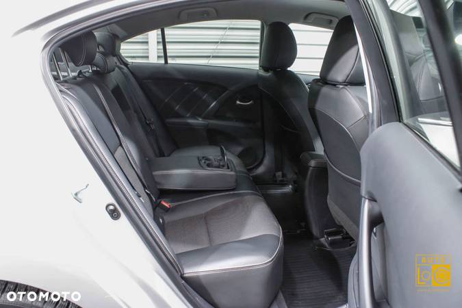 Toyota Avensis 1.8 Prestige - 10