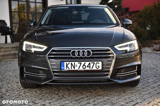 Audi A4 2.0 TFSI ultra Sport S tronic - 5