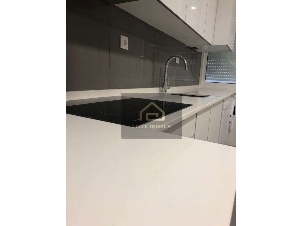 T2 Totalmente Remodelado - Parede, Cascais!-19