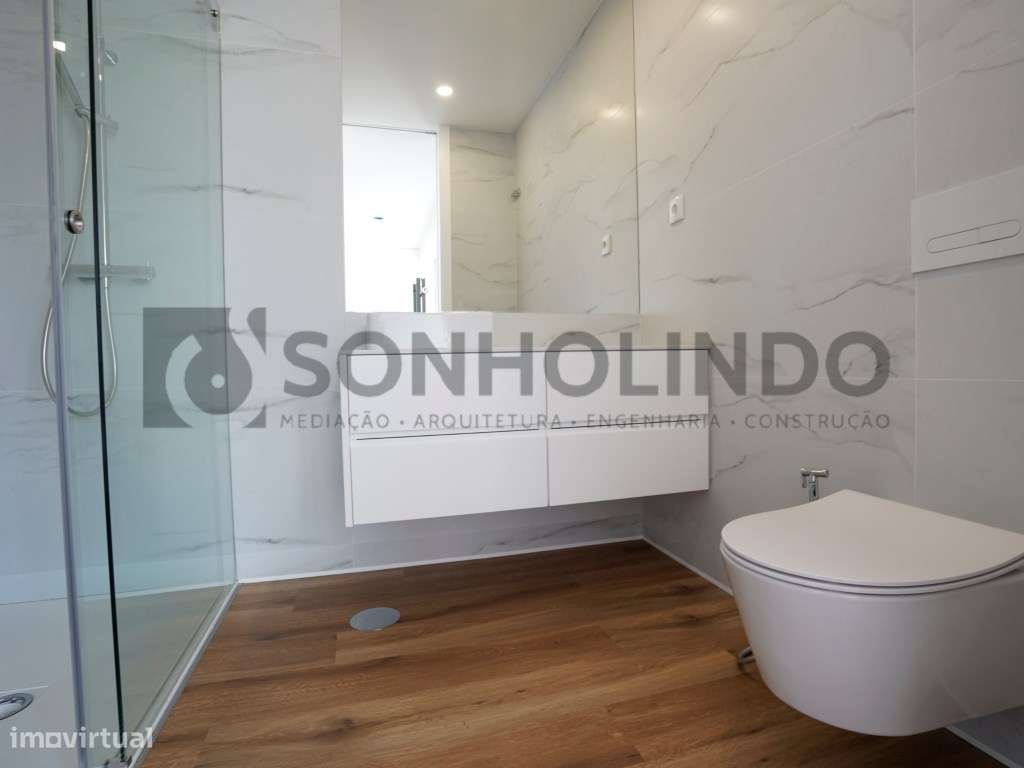 Apartamento T4 + escritório com luz direta, terraço com 153,10m2 e ...-14