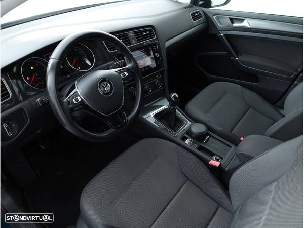 VW Golf 1.6 TDI Confortline - 26