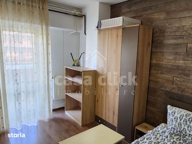 Apartament 1 camera spatios, renovat, Piata Centrala, etaj 1