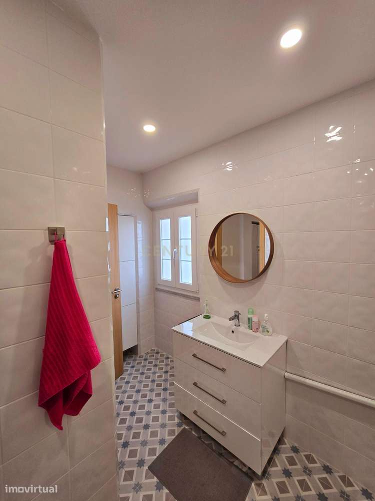 Moradia T6 Duplex no Centro Histórico de Évora – Ideal para Alojamento-40