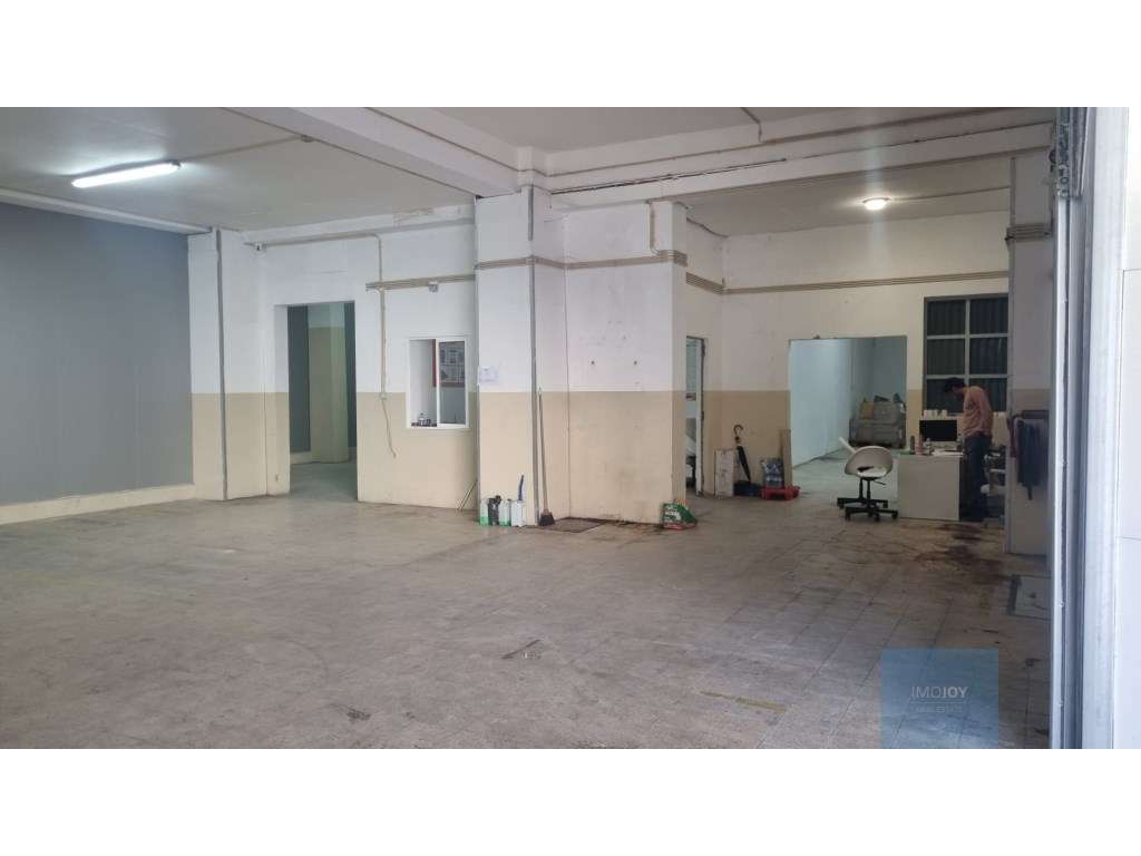Armazém para Arrendamento na Portela - Grande imagem: 2/15
