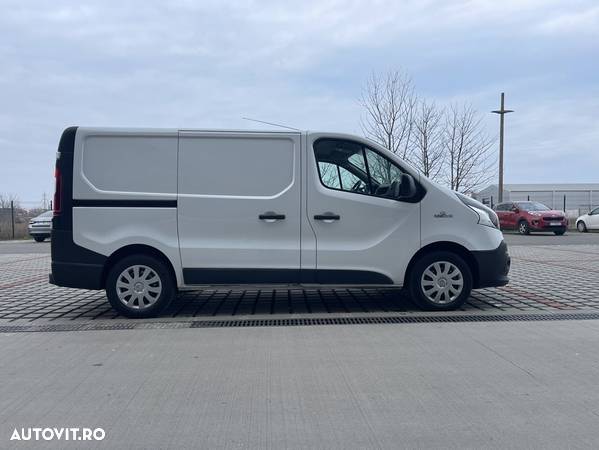 Renault Trafic - 18