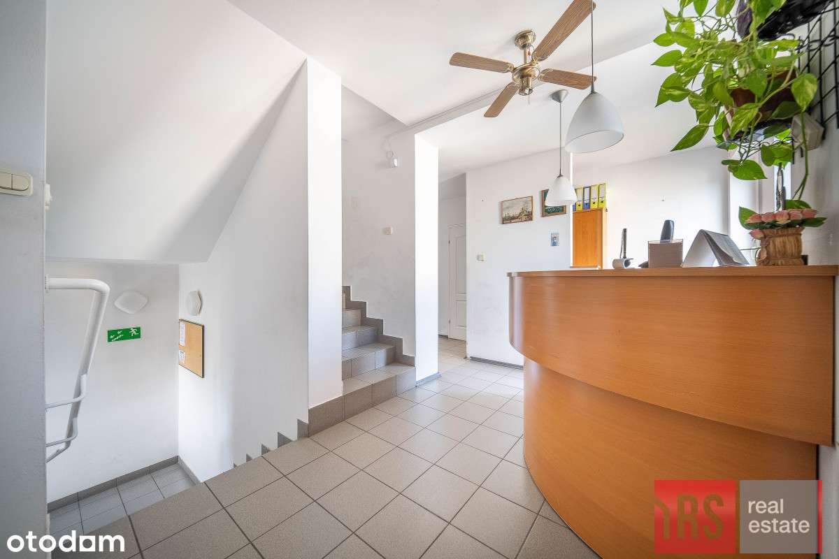 Budynek biurowy w Wawrze-3