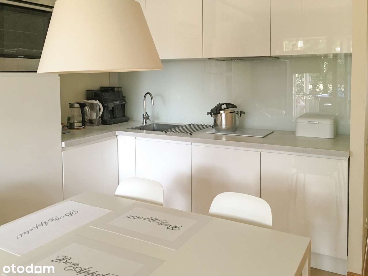 Saska Kępa – 50 m2 | 2 sypialnie + salon z balkonem - Pełny obrazek: 1/11