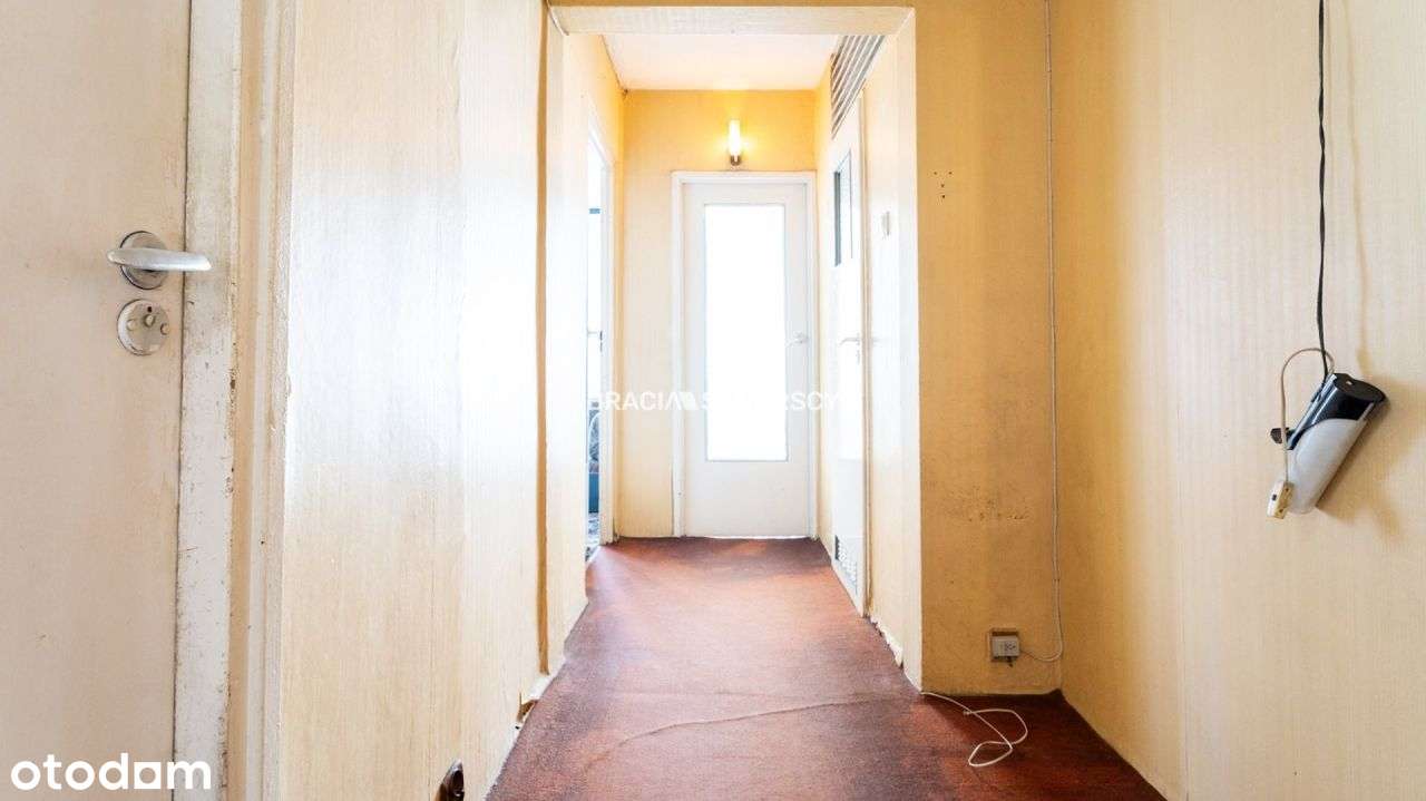 3 pokojowe do remontu os. Piastów-13