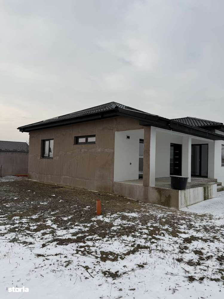 Casă de vânzare , Metro-1