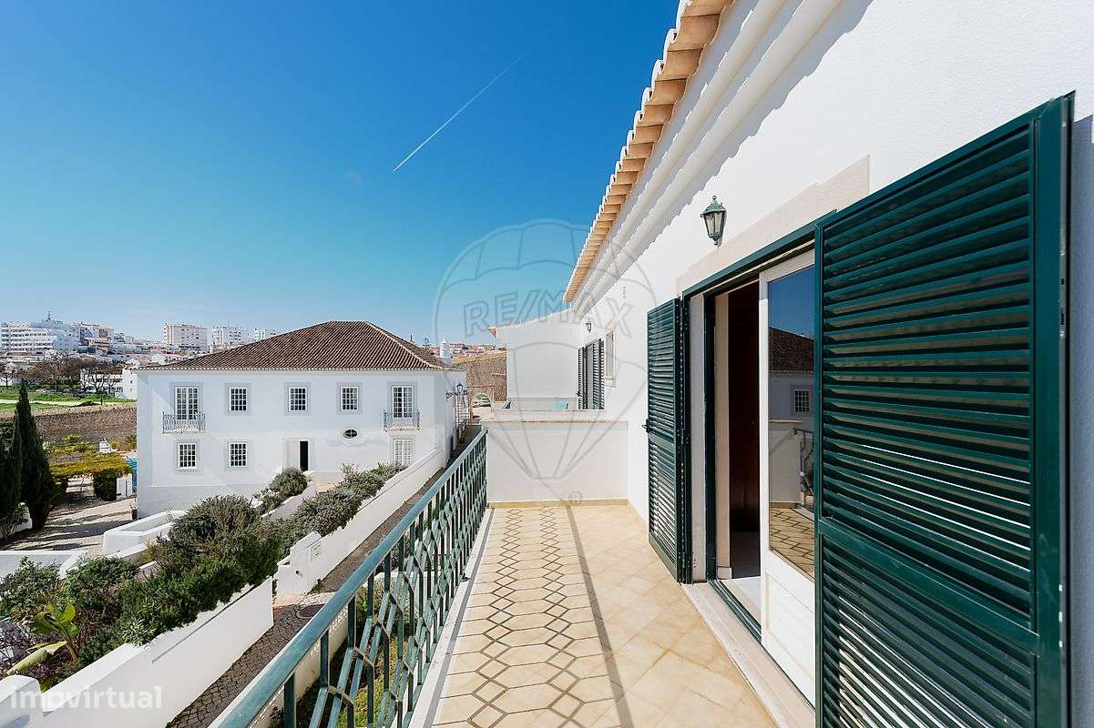 Moradia T5 para venda-27