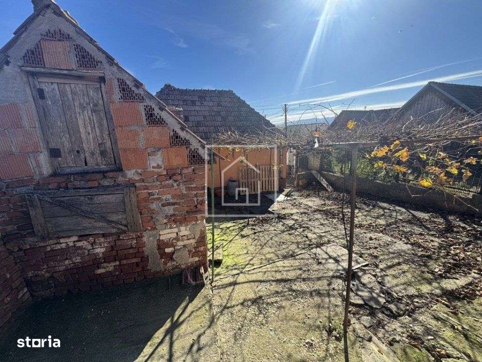 Casa individuala cu 500 mp teren si anexe, langa Sibiu, in Sura Mare-11
