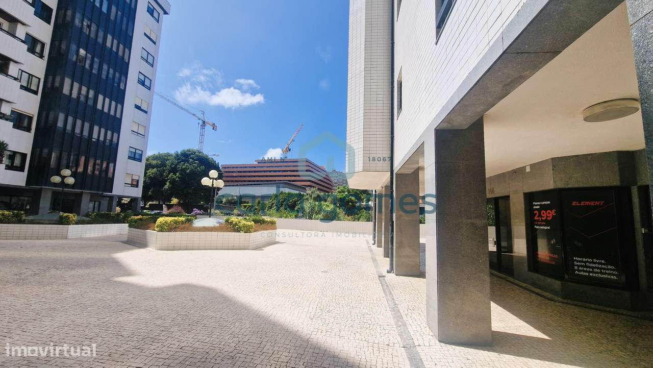 APARTAMENTO T3 C/ 2 SUITES L. GARAGEM ELEVADOR | MAFAMUDE, V. N. GAIA-30