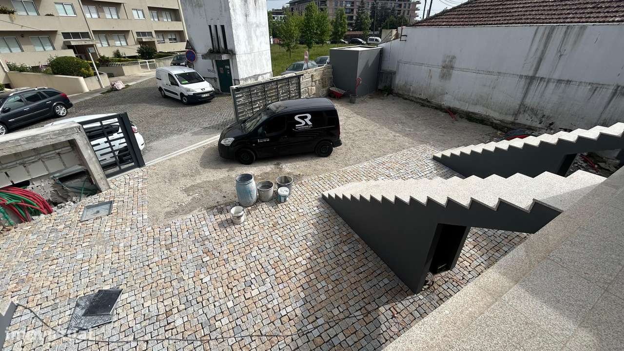 Excelente Oportunidade – T2+2 Duplex em Águas Santas-8