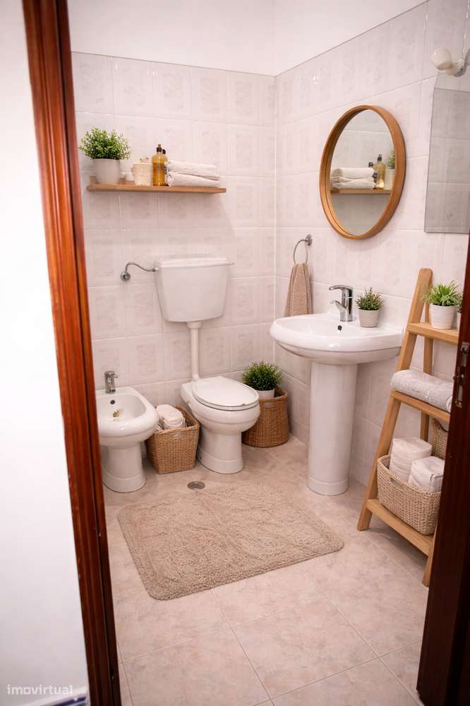 Apartamento T3 em Benavente com Varandas-11