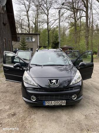 Peugeot 207 - 2