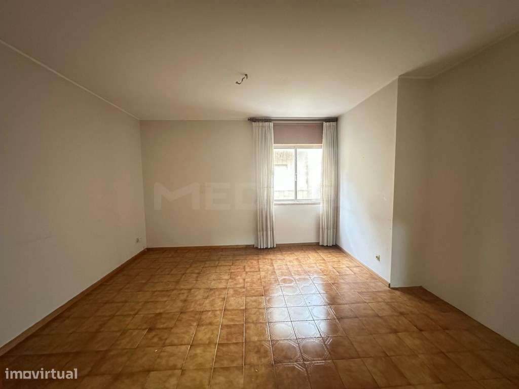 Apartamento T3 localizado na 2ª linha de mar na Póvoa de Varzim - Grande imagem: 5/15