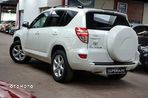 Toyota RAV4 2.0 VVT-i Premium - 9