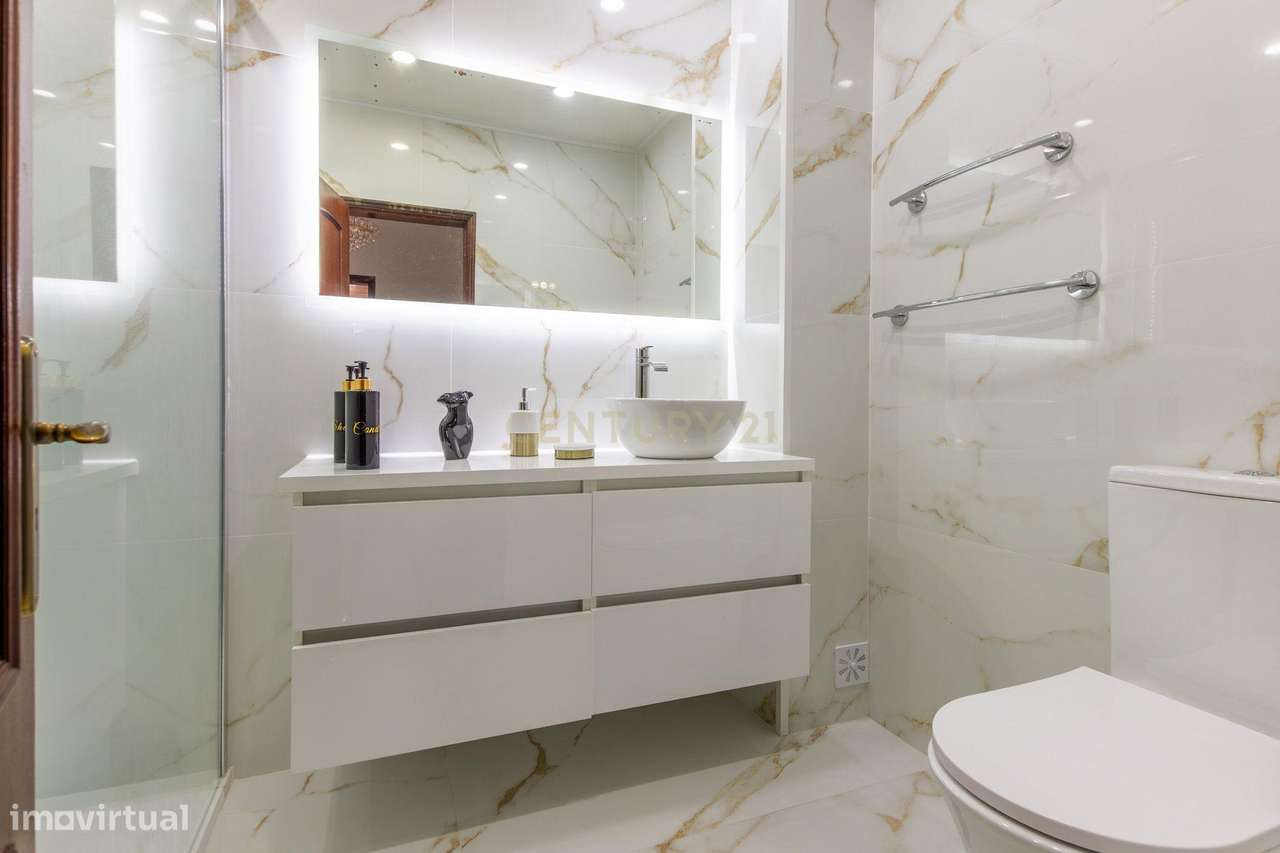 Apartamento T3 em Azeitão, Setúbal - Oportunidade Única!-11