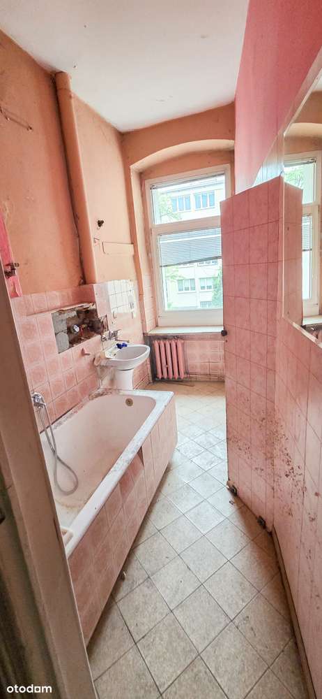 Przestronne mieszkanie 3 pokojowe z balkonem , dużą piwnicą-3