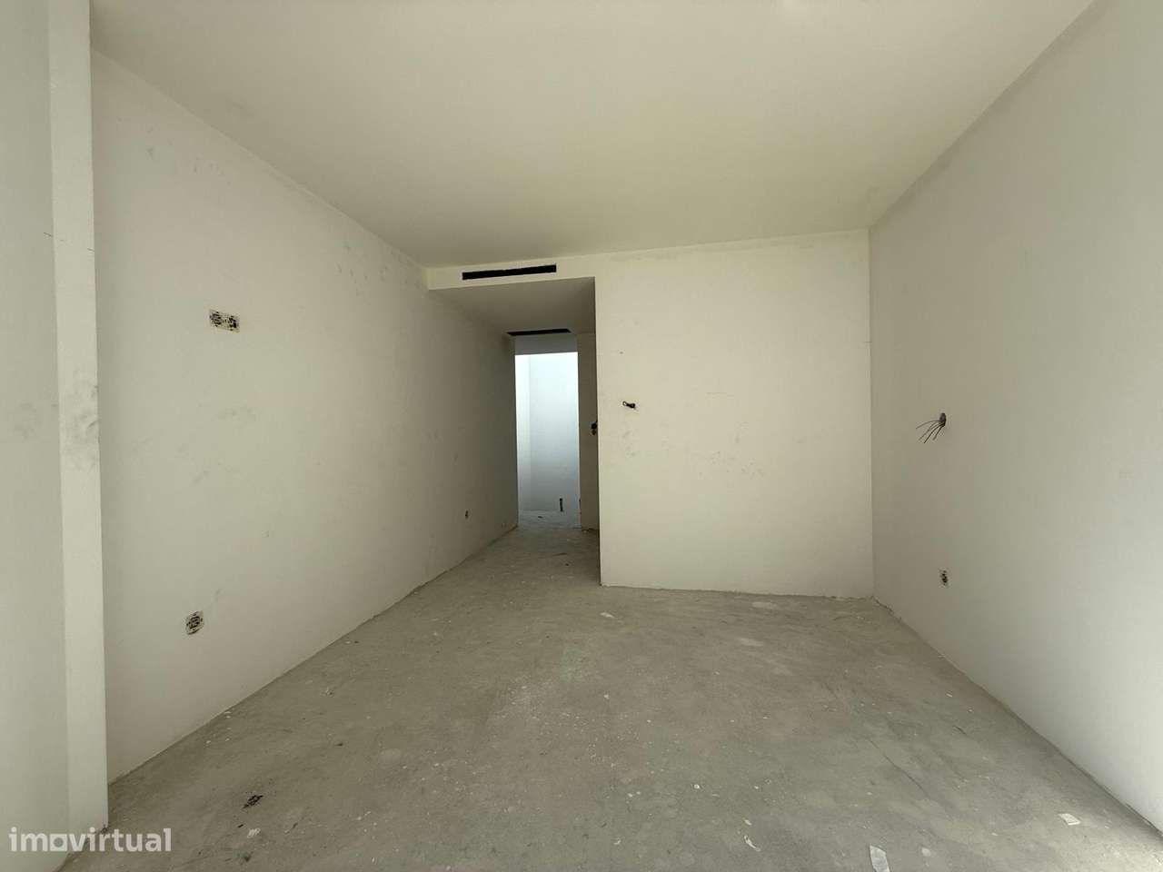 Moradia T3 Nova em Águas Santas -Possibilidade Permuta-21