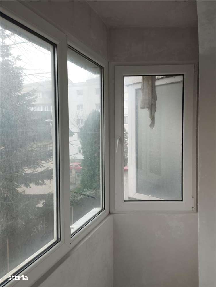 3 camere decomandate Bistrita Lac etaj 1-1