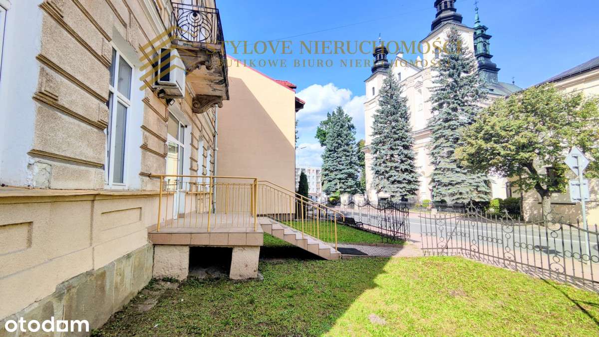 Lokal handlowo-usługowy 188 m² w centrum Brzozowa-11