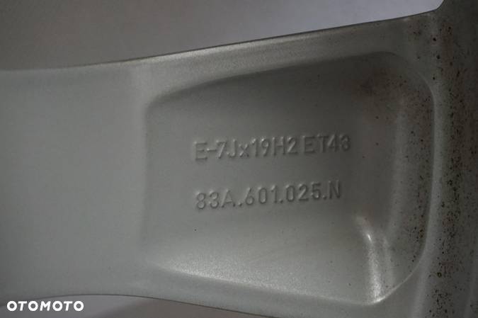 ALUFELGI KOŁA ZIMOWE AUDI Q3 8U 83A601025N 7JX19H2 ET43 19 CALI - 15