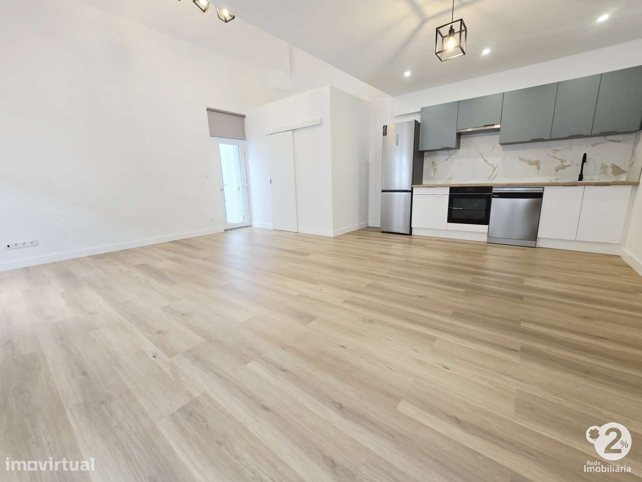Moradia T0 Duplex totalmente remodelada no Bonfim-6