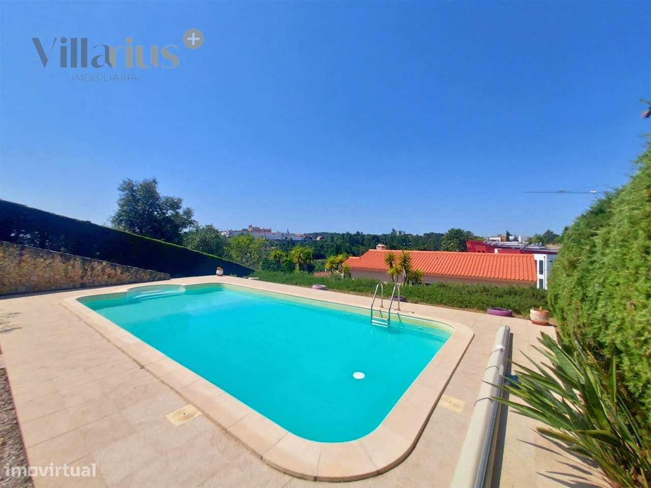 Moradia T5 de Luxo com Piscina e Vista para o Convento de Cristo – Tom-8