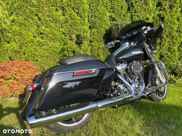 Harley-Davidson Touring Street Glide - 3