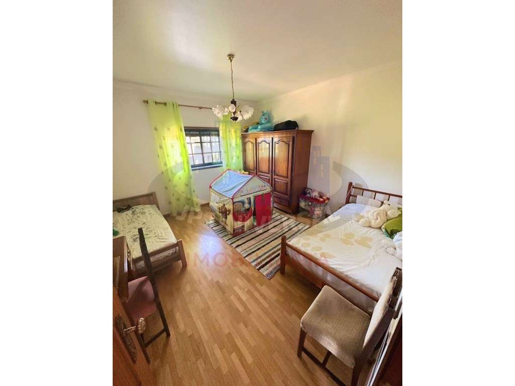 MORADIA T6 VENDA COM ESPAÇO COMERCIAL E RESIDENCIAL , A 10 MINUTOS ...-7