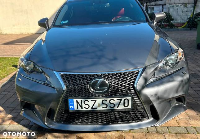 Lexus IS 200t F Sport - 6